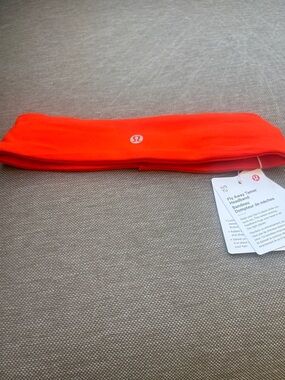 Lululemon Fly Away Tamer Headband OS NWT